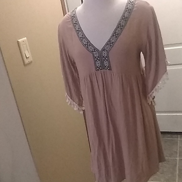 Shirt dress - Picture 2 of 4